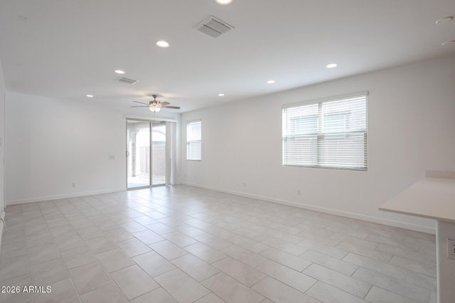 2068 W SIERRA SUNSET Trail, Phoenix, AZ 85085