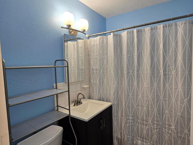 330 Barraclough Street, Fort Pierce, FL 34982