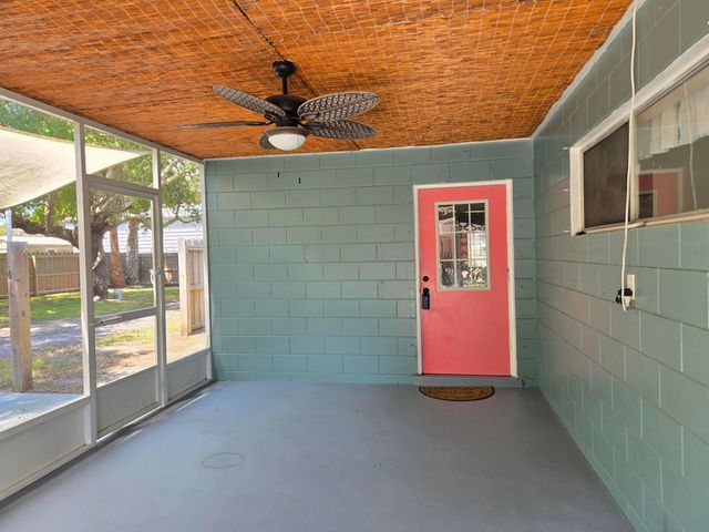 330 Barraclough Street, Fort Pierce, FL 34982