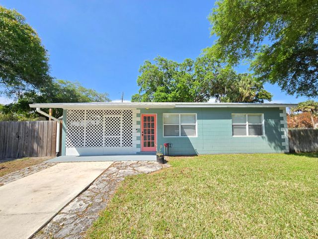 330 Barraclough Street, Fort Pierce, FL 34982