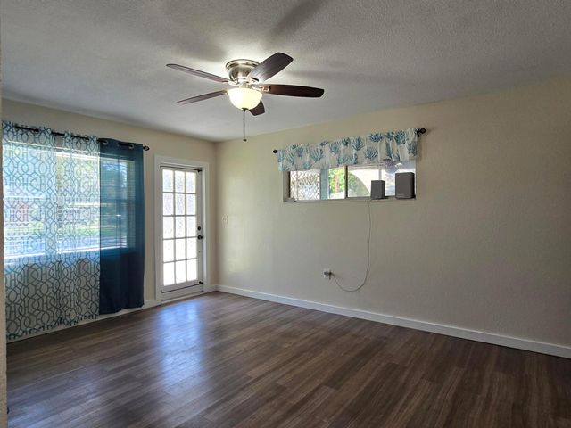 330 Barraclough Street, Fort Pierce, FL 34982