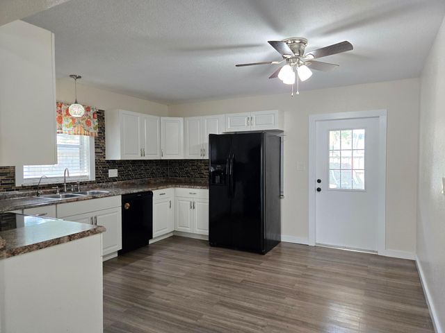 330 Barraclough Street, Fort Pierce, FL 34982