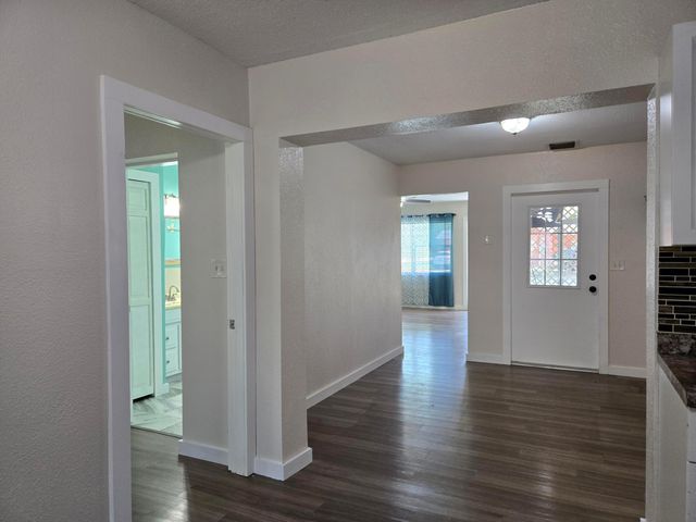 330 Barraclough Street, Fort Pierce, FL 34982