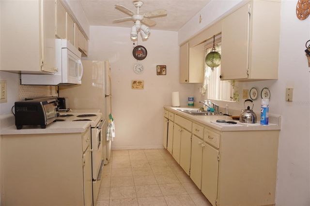 17 N DAVIS STREET, Beverly Hills, FL 34465