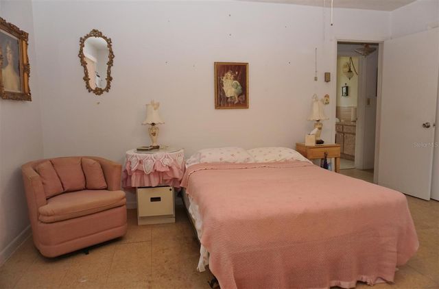 17 N DAVIS STREET, Beverly Hills, FL 34465