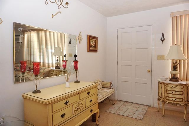 17 N DAVIS STREET, Beverly Hills, FL 34465