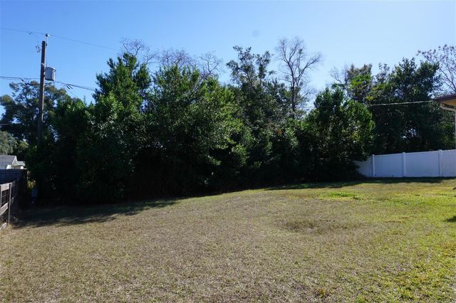 17 N DAVIS STREET, Beverly Hills, FL 34465