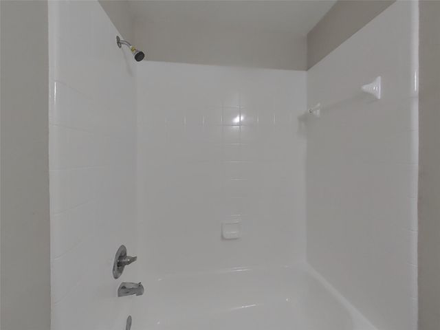 2642 Skyview Shadows Court, Houston, TX 77047