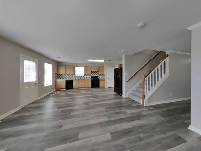 2642 Skyview Shadows Court, Houston, TX 77047