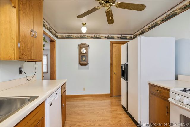 8 Mann Court, New Albany, IN 47150