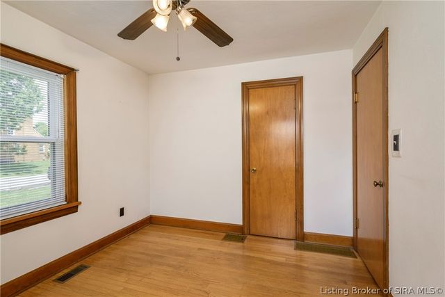 8 Mann Court, New Albany, IN 47150