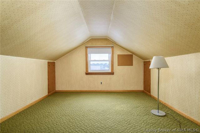 8 Mann Court, New Albany, IN 47150