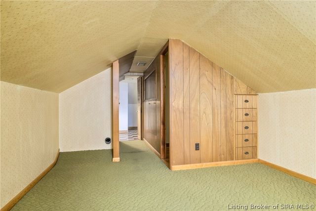 8 Mann Court, New Albany, IN 47150