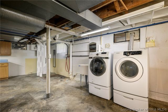 8 Mann Court, New Albany, IN 47150