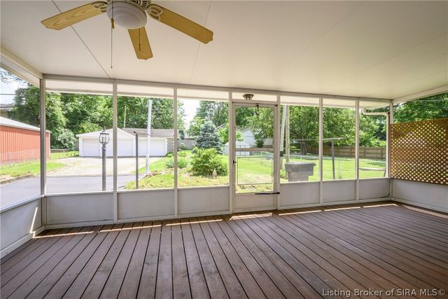 8 Mann Court, New Albany, IN 47150