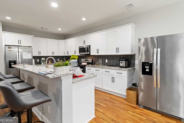 6101 Sparkling Cove Lane, Buford, GA 30518