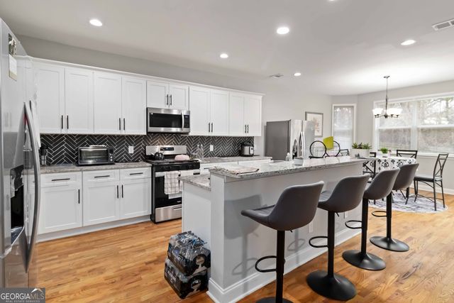 6101 Sparkling Cove Lane, Buford, GA 30518