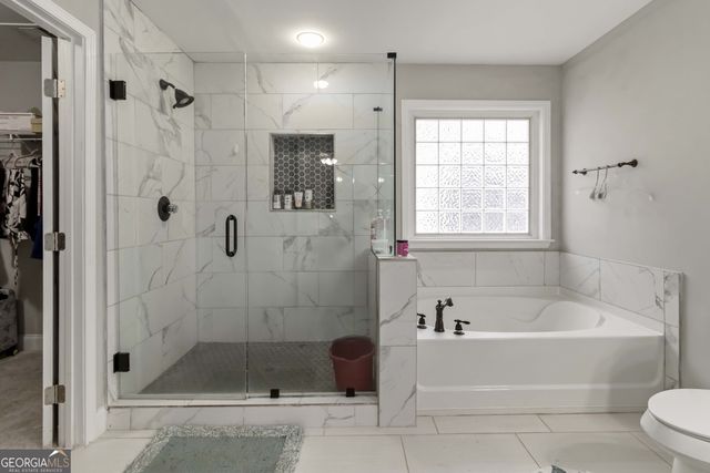 6101 Sparkling Cove Lane, Buford, GA 30518