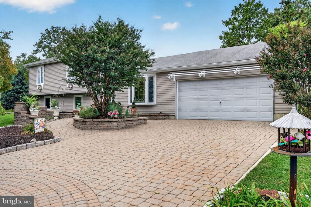25 BRIGHTON DR, MARLTON, NJ 08053 — photo 2