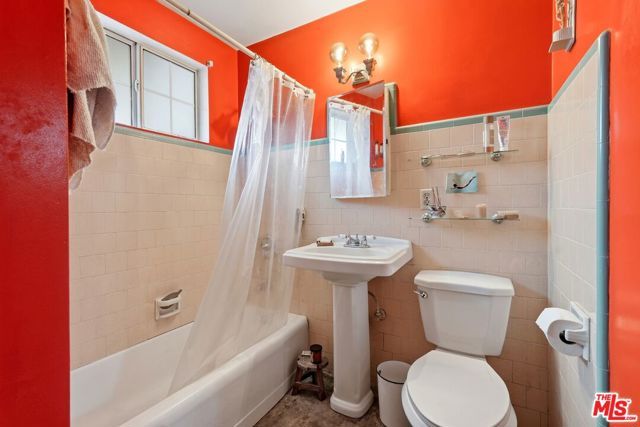 5371 Alhambra Avenue, Los Angeles, CA 90032
