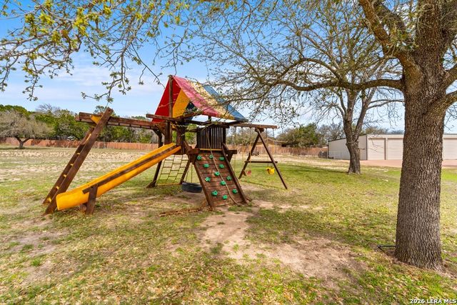 221 Cypress Estates, Ingram, TX 78025