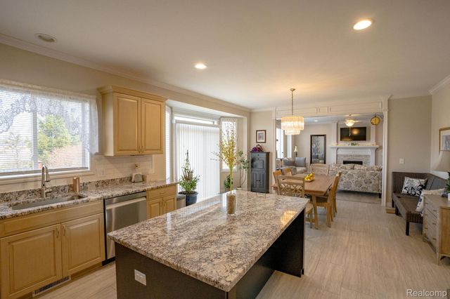 17121 Chianti Court, Macomb Township, MI 48042