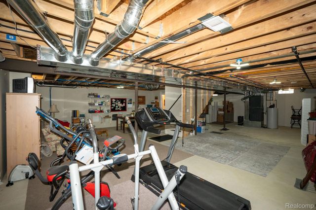 17121 Chianti Court, Macomb Township, MI 48042