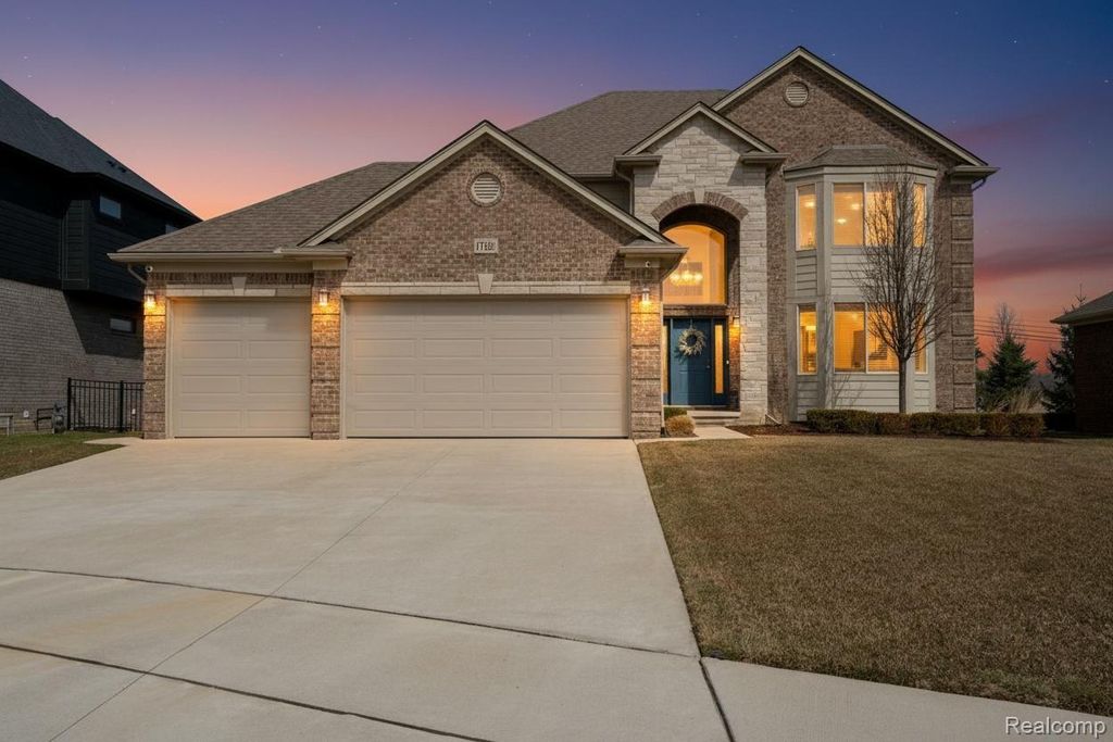 17121 Chianti Court, Macomb Township, MI 48042