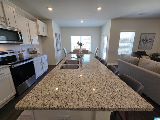 5854 RIDGELINE DRIVE, Bessemer, AL 35022