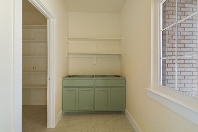 523 NE 2000, Andrews, TX 79714