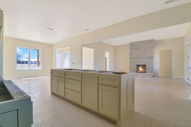 523 NE 2000, Andrews, TX 79714