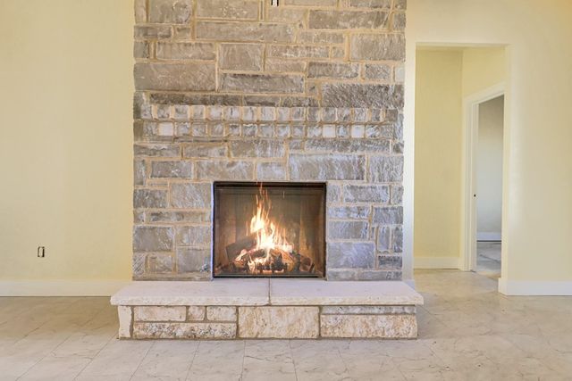 523 NE 2000, Andrews, TX 79714