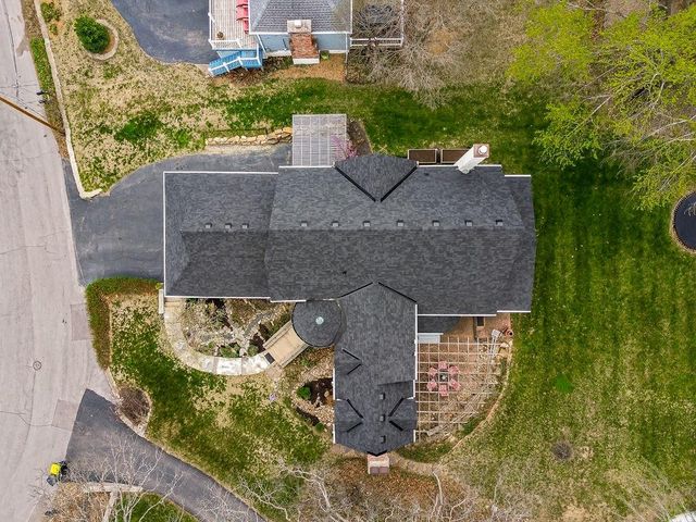 354 Terrace Trail, Lake Quivira, KS 66217