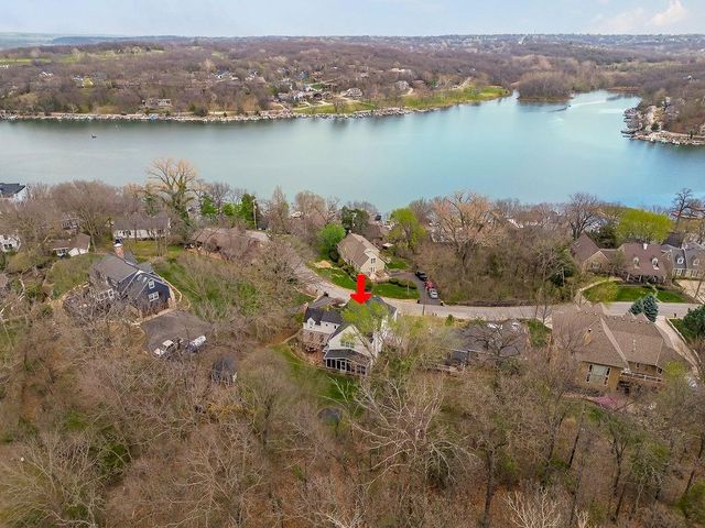 354 Terrace Trail, Lake Quivira, KS 66217