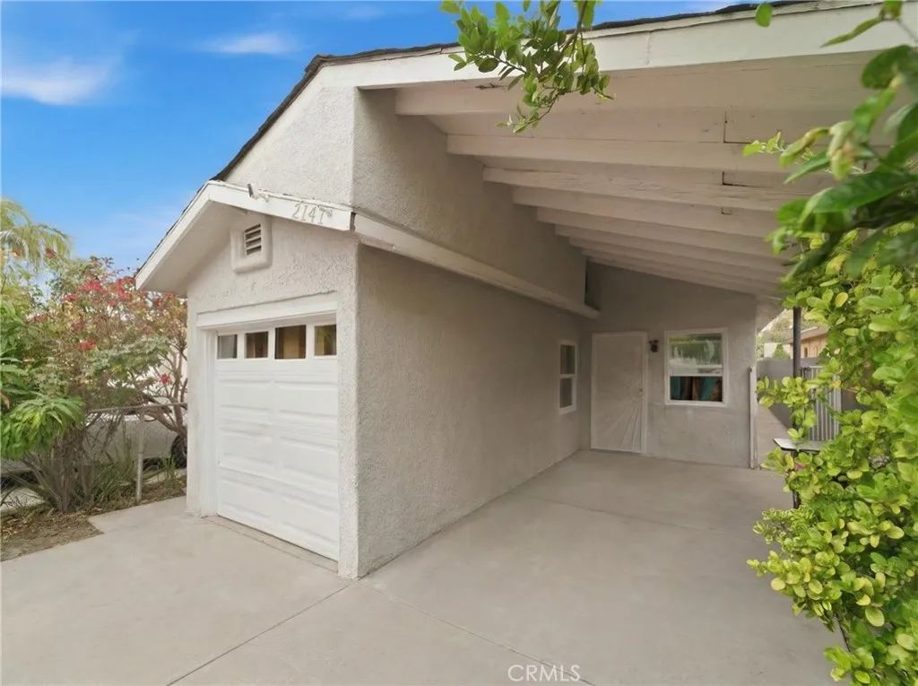 2141 E Oris Street, Compton, CA 90222