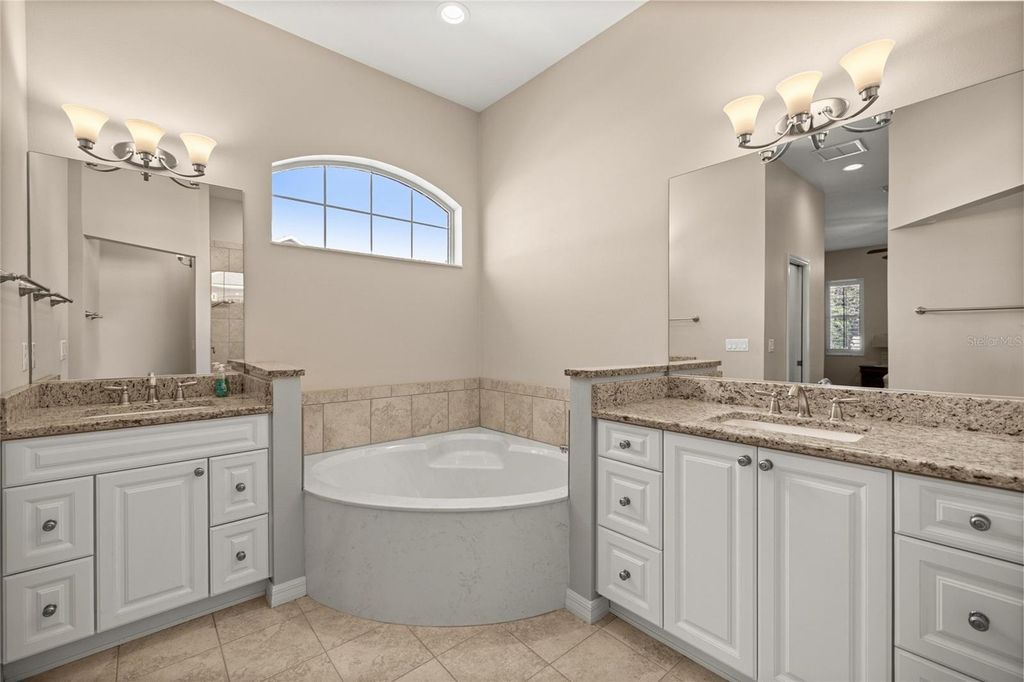 Image 14 of property listing at 4104 SW 30TH COURT, Ocala, FL 34474