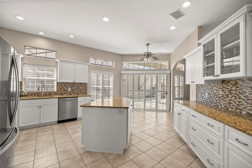 Image 5 of property listing at 4104 SW 30TH COURT, Ocala, FL 34474