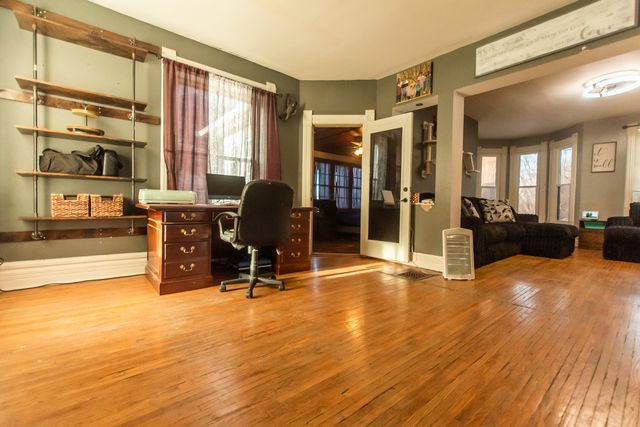 1023 S PEORIA Avenue, Dixon, IL 61021