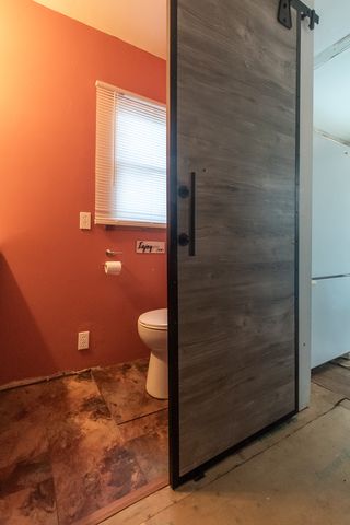 1023 S PEORIA Avenue, Dixon, IL 61021