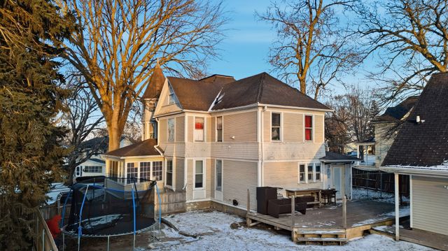 1023 S PEORIA Avenue, Dixon, IL 61021