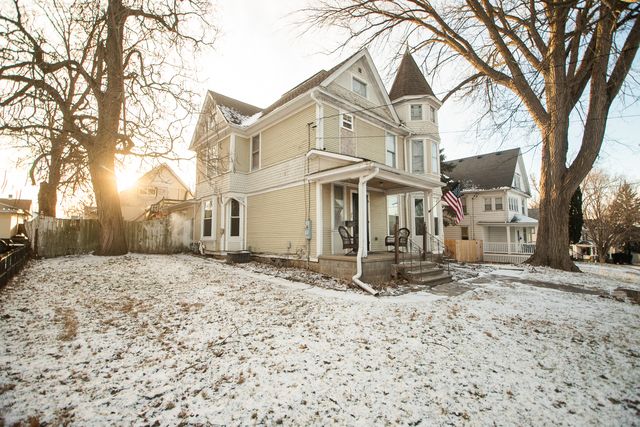 1023 S PEORIA Avenue, Dixon, IL 61021