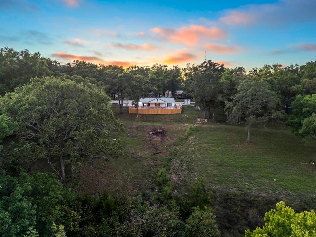 27061 County Road 209, Flemington, MO 65650