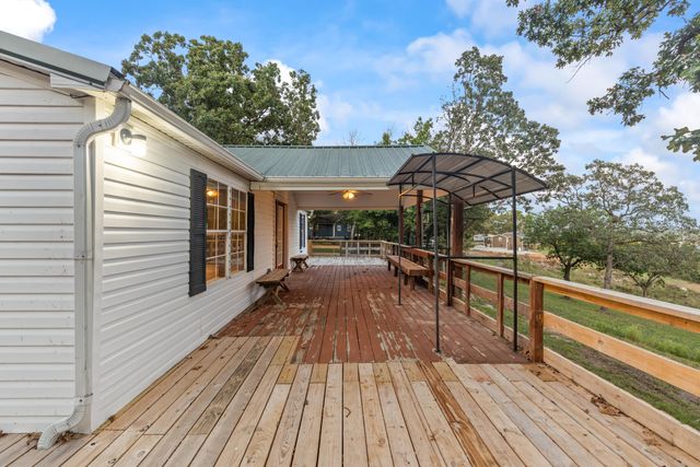 27061 County Road 209, Flemington, MO 65650