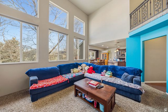 592 W 3550 S, Riverdale, UT 84405