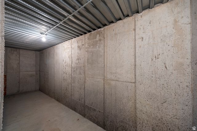 592 W 3550 S, Riverdale, UT 84405