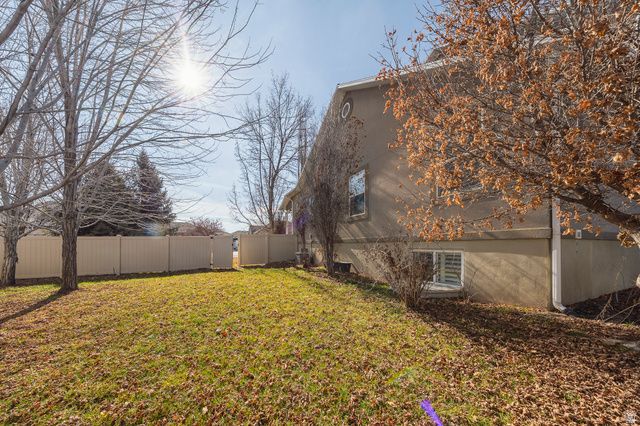 592 W 3550 S, Riverdale, UT 84405