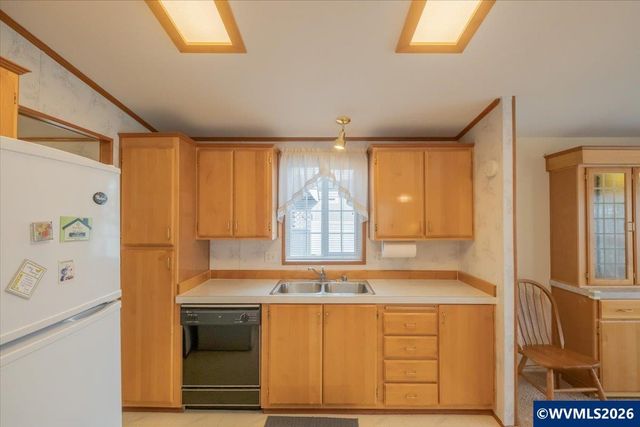 1401 W Ellendale Av 19, Dallas, OR 97338