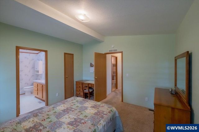 1401 W Ellendale Av 19, Dallas, OR 97338