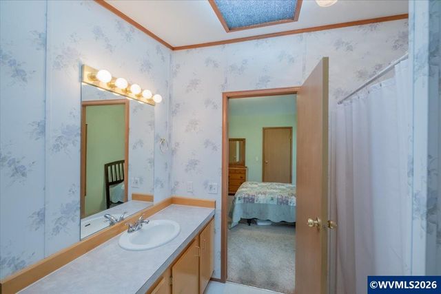 1401 W Ellendale Av 19, Dallas, OR 97338