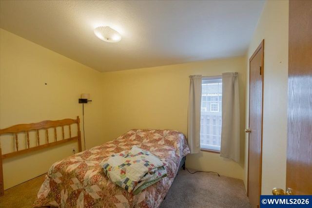 1401 W Ellendale Av 19, Dallas, OR 97338